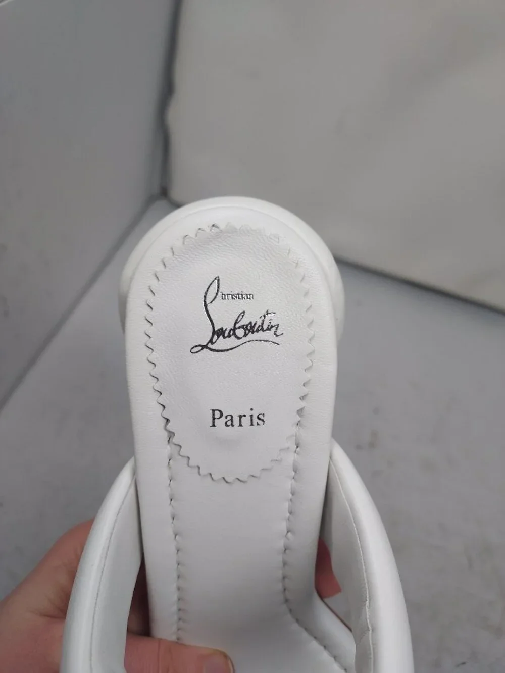 CHRISTIAN LOUBOUTIN White Inflama Sab Black Block Heel Sandal - Picture 5 of 13